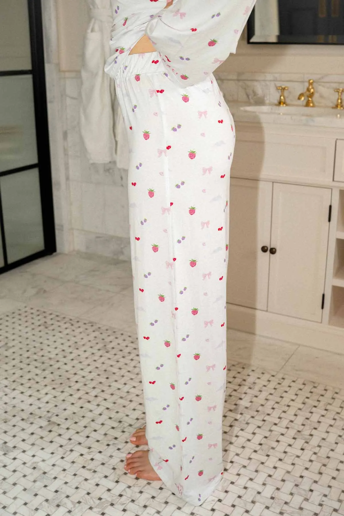 Girldreams Print White Pajama Cozy Sleep Set