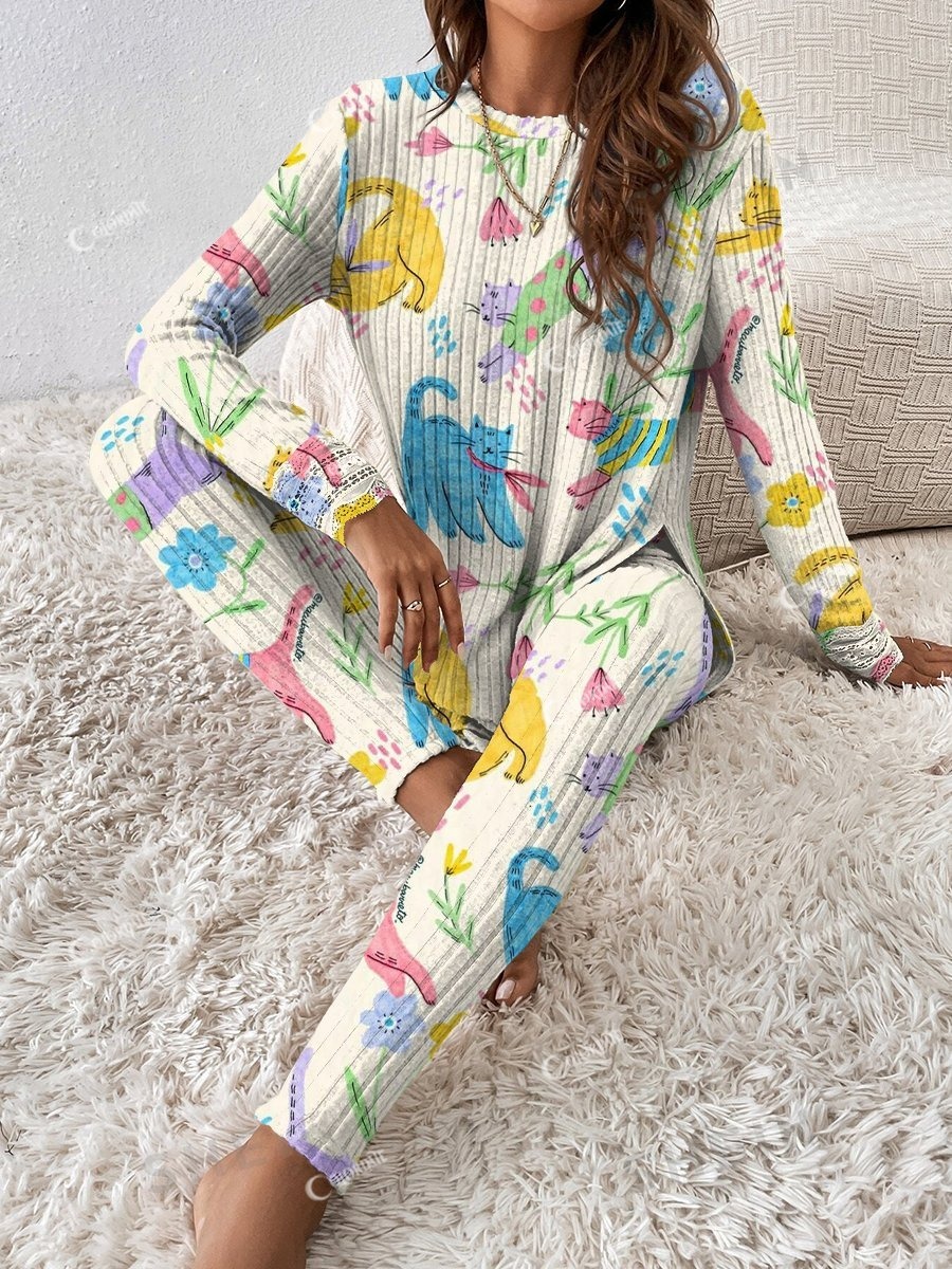 Women's Stretching Kitten Pajama Set