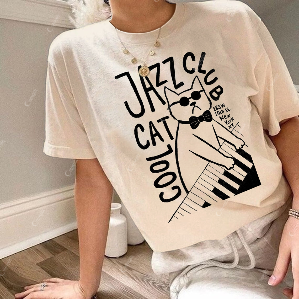Women's Cool Cat Jazz Club Print Round Neck Short Sleeve Tee