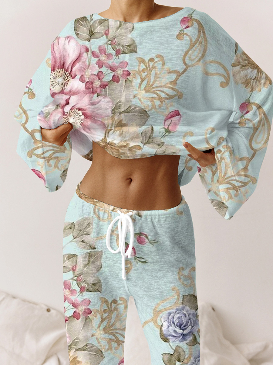 Women's Classic Floral Elegant Crew Neck Pajama Set