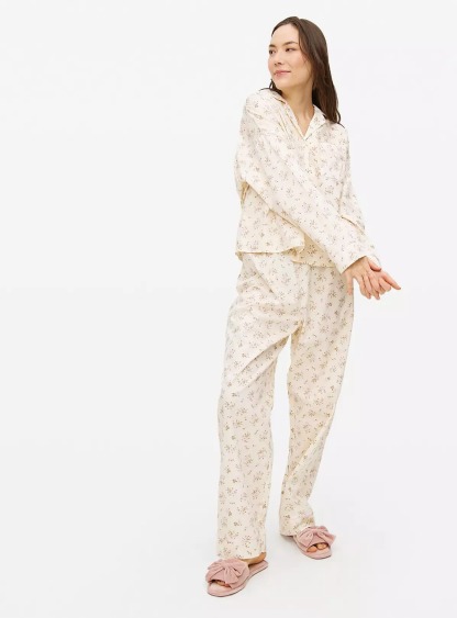 Cream Floral Print Traditional Woven Pyjamas Set