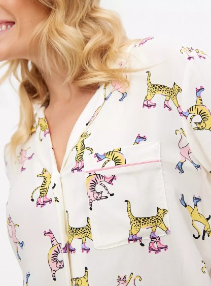 Skating Cats Print Traditional Pyjamas Set