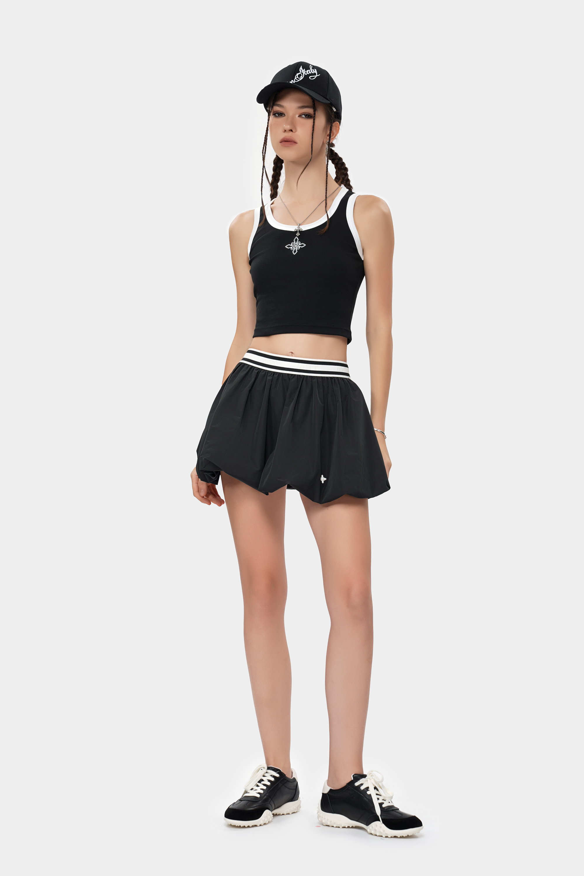 MET initaly MIT splicing contrasting vest women