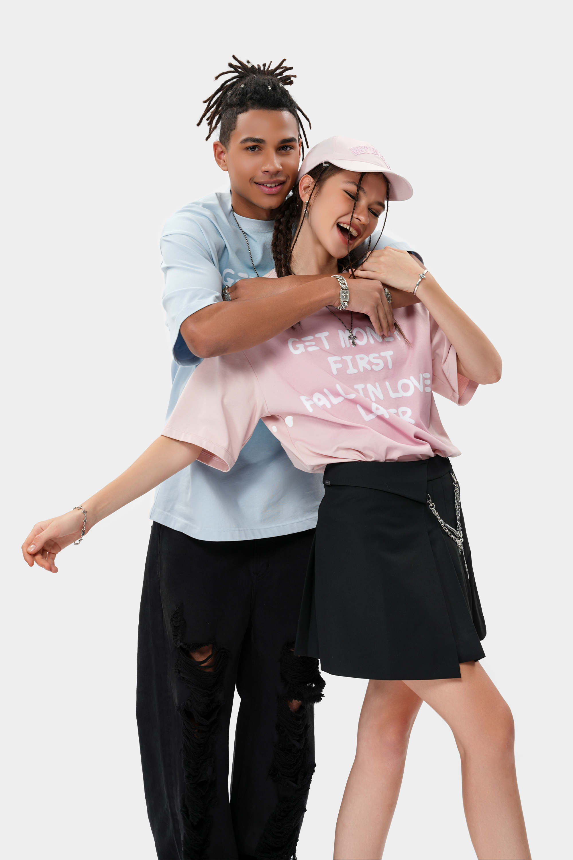 MET initaly versatile couple's outfit top