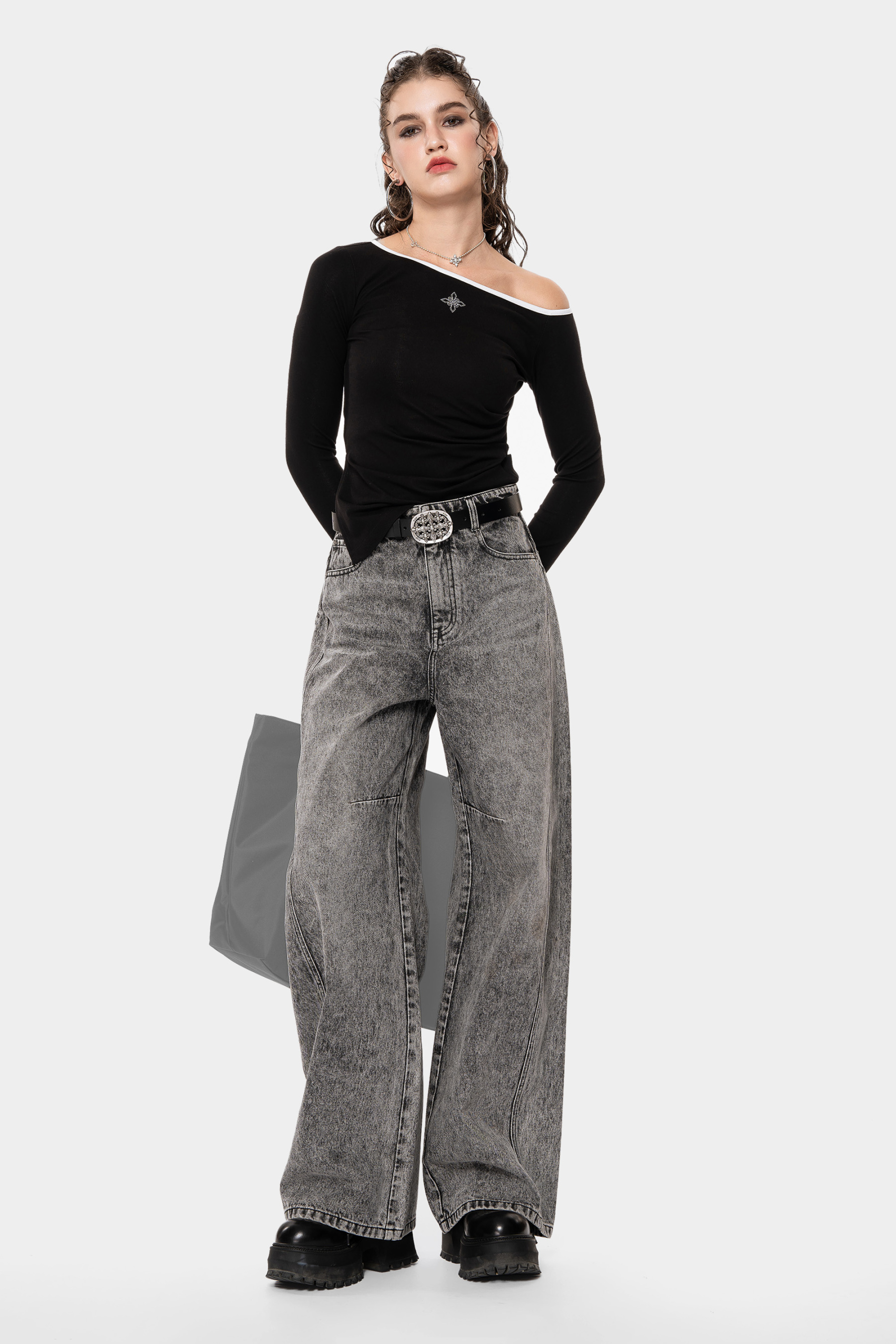 MET in Italy American-style slanted shoulder long-sleeve T-shirt