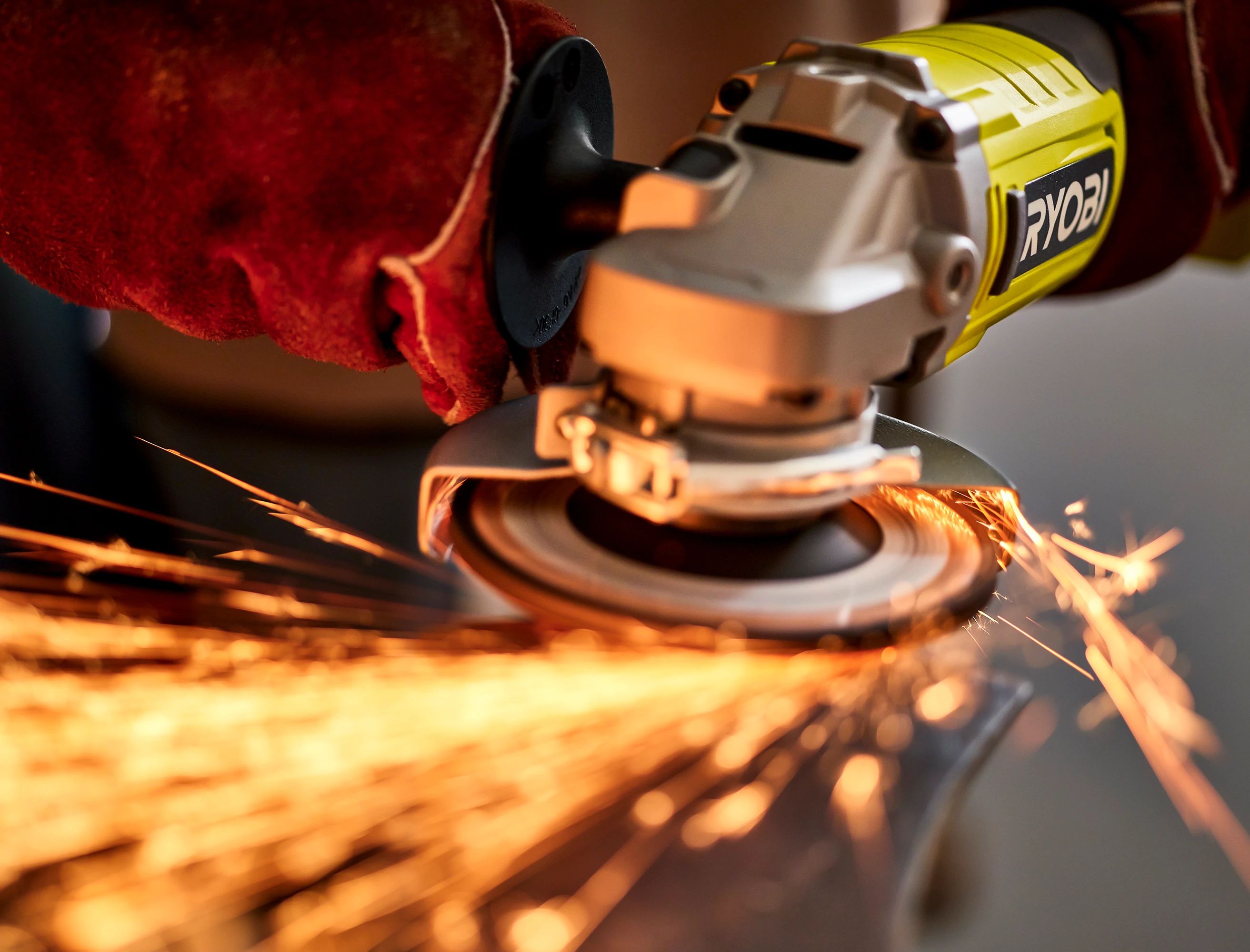 Tool-Free Adjustable Guard
