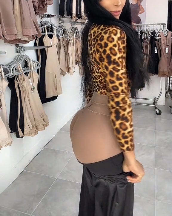 High-waisted Two-layer Lace Paneled Hip-lifting Shorts