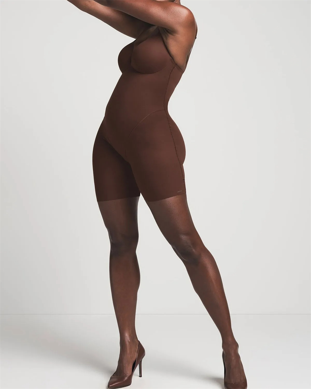 Hip-lifting Slim Fit Padded Mid-length Leggings