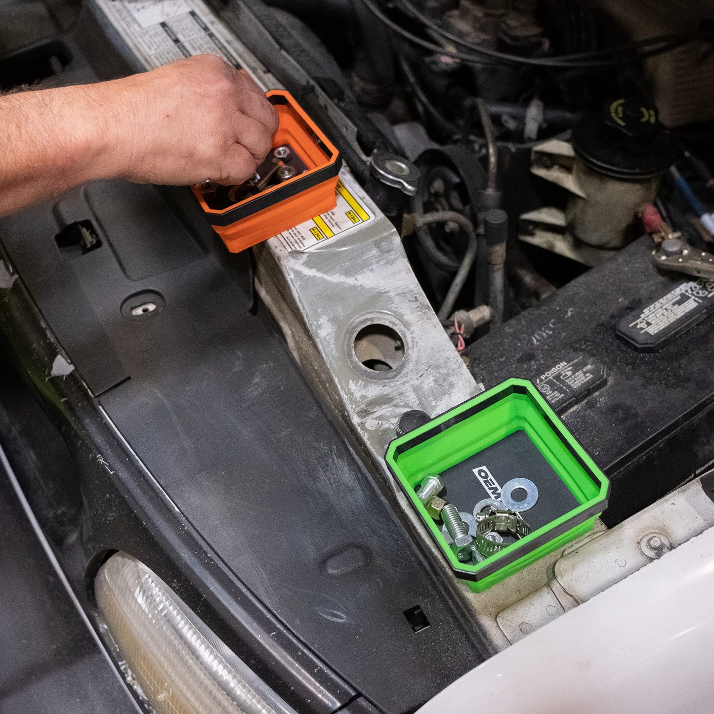 🔥Hot Sale 49% off🌟🛠️Upgrade Collapsible Magnetic Parts Tray – Organize Small Tools & Parts!