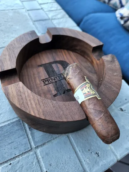 🚬 Personalized Name Walnut Cigar Ash Tray