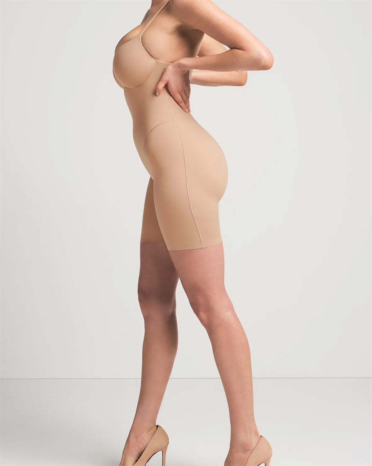 Hip-lifting Slim Fit Padded Mid-length Leggings