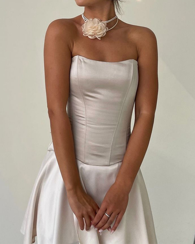 Temperament-Encasing Satin Corset