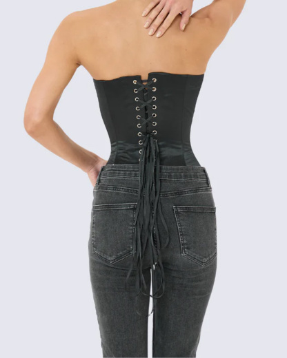 Temperament-Encasing Satin Corset