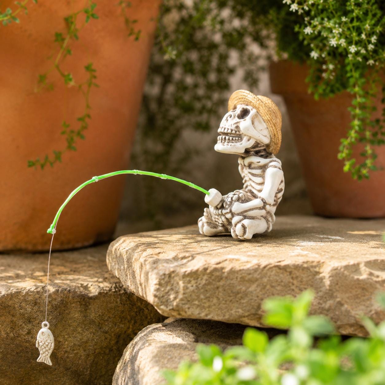 Skeleton Fisherman Ornament, Spooky Resin Fishing Figurine, Garden Planter Decor (Halloween)