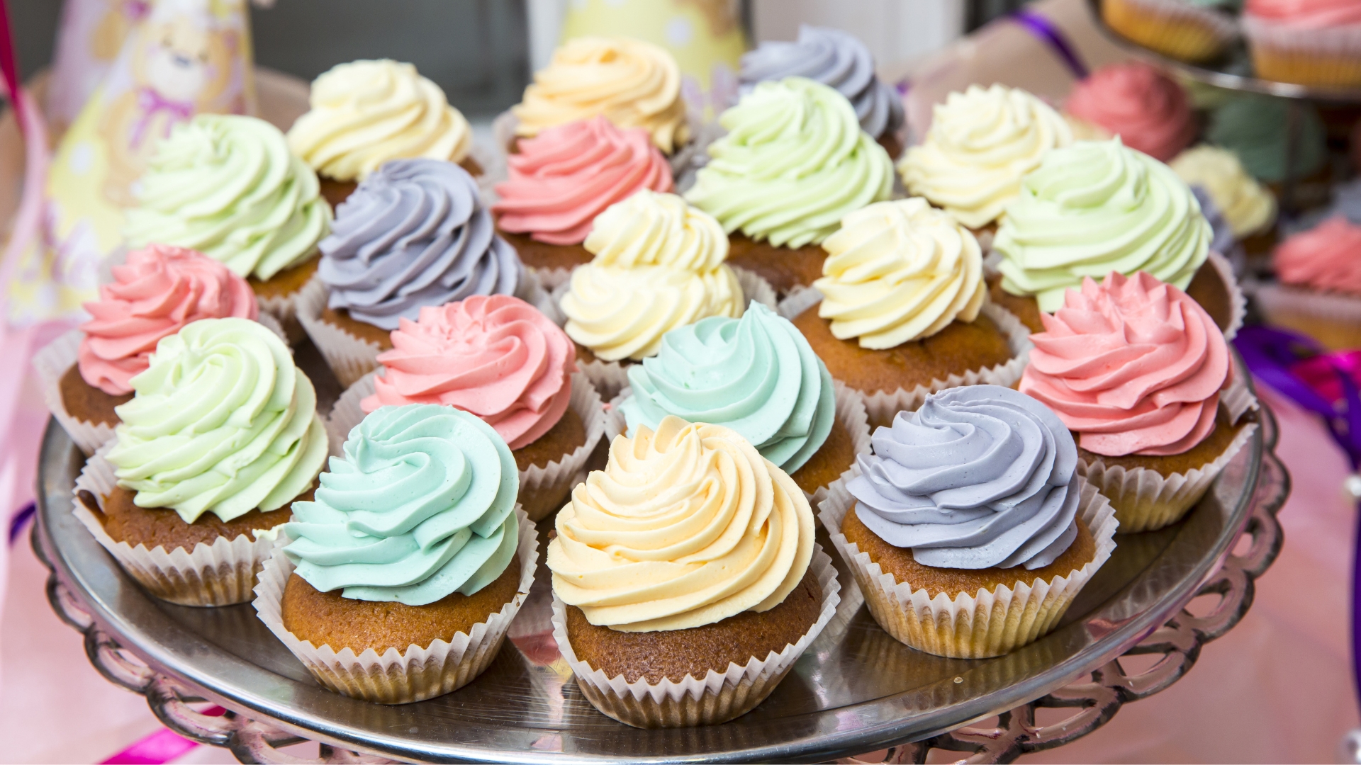 cream cakes