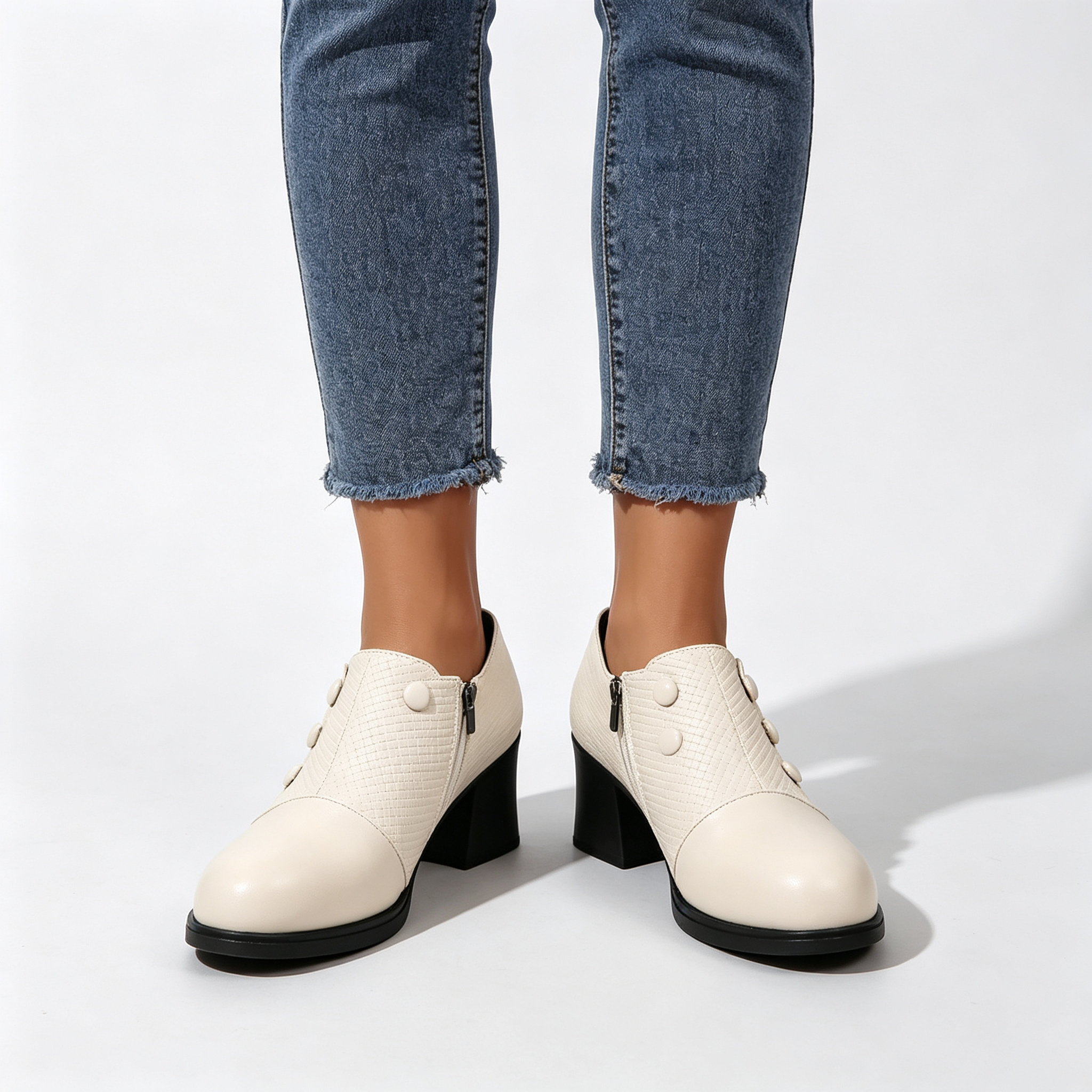 Elegant Women’s Chunky Block Heel Shootie Shoes, Retro Textured Faux Leather Button‑Accent Closed‑Toe Business Casual Footwear