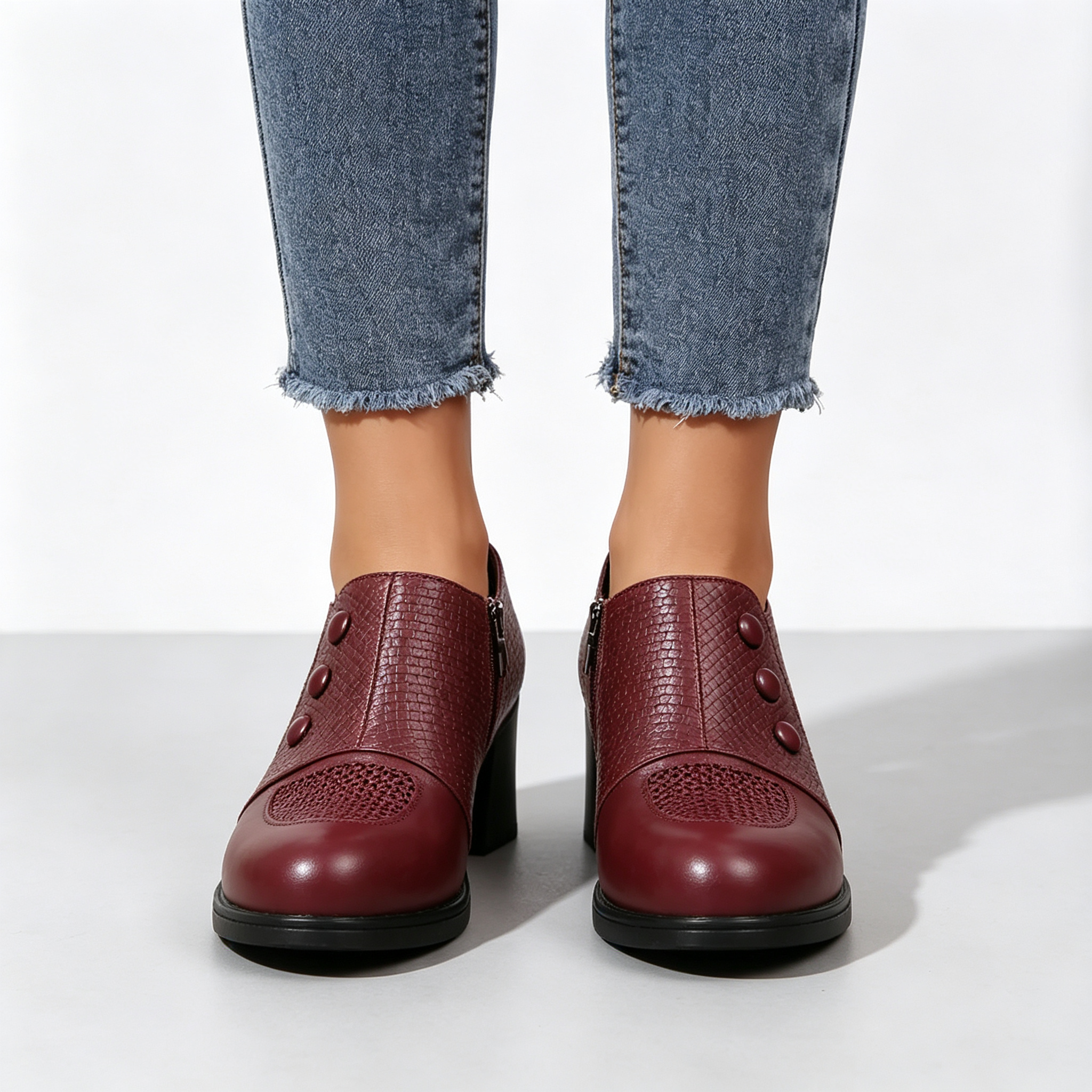 Elegant Women’s Chunky Block Heel Shootie Shoes, Retro Textured Faux Leather Button‑Accent Closed‑Toe Business Casual Footwear