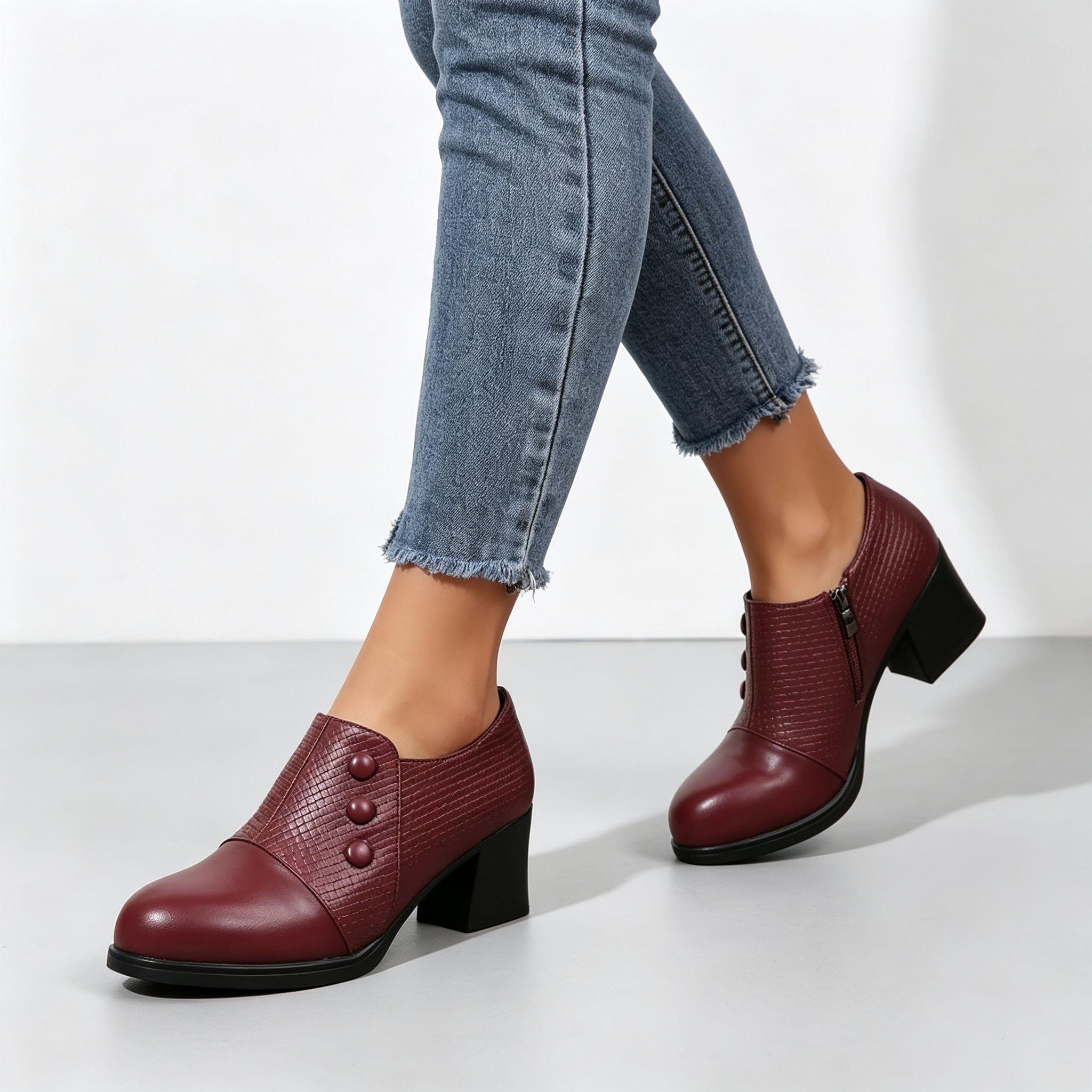 Elegant Women’s Chunky Block Heel Shootie Shoes, Retro Textured Faux Leather Button‑Accent Closed‑Toe Business Casual Footwear