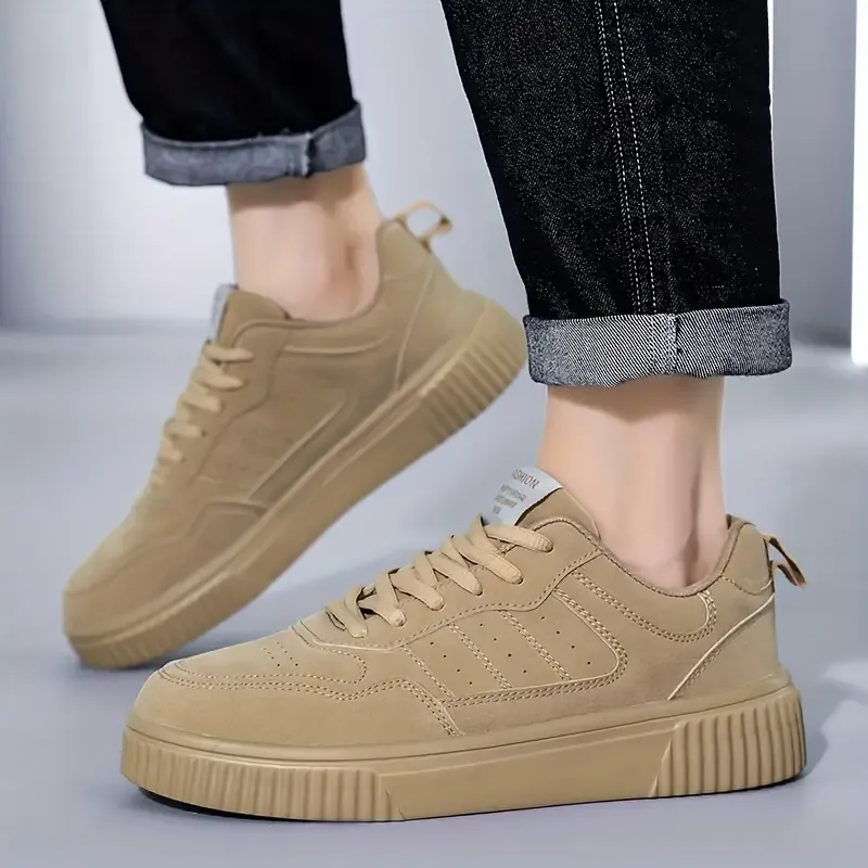 Men's Lightweight Lace-Up Casual Sneakers