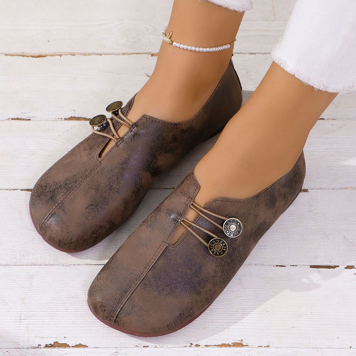 Lightweight Women's Soft Sole Round Toe Flats
