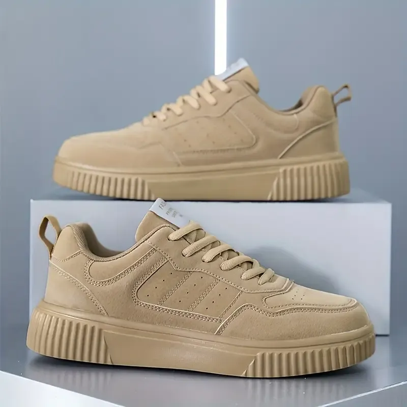 Men's Lightweight Lace-Up Casual Sneakers