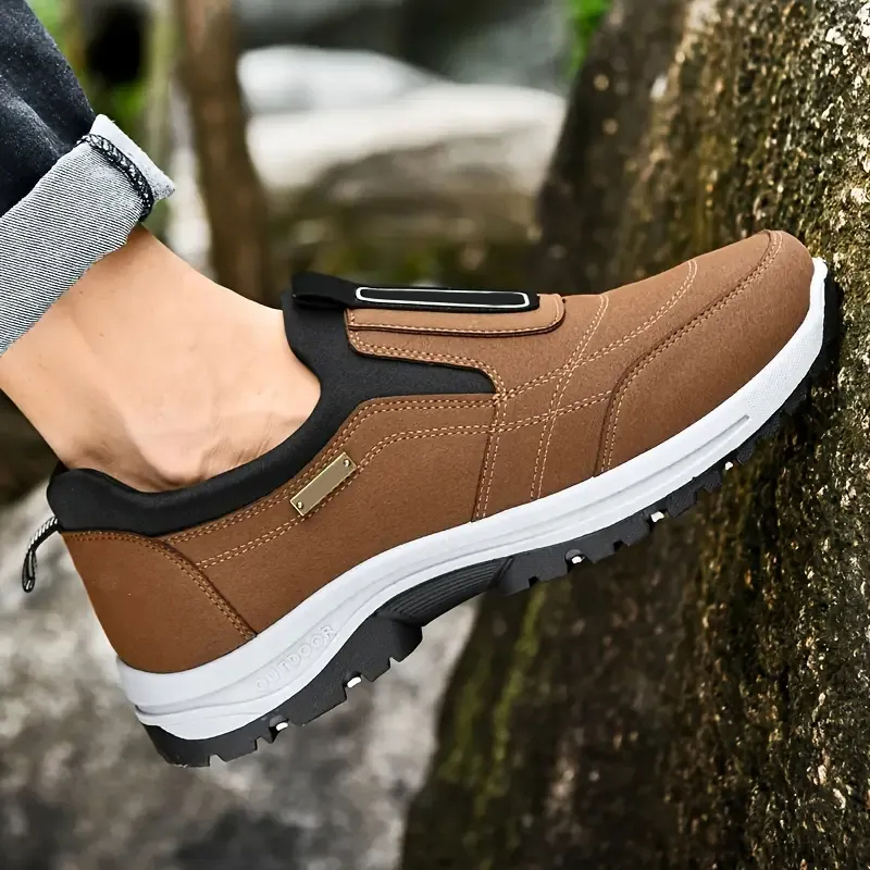 Men’s Lightweight Orthopedic Sneakers