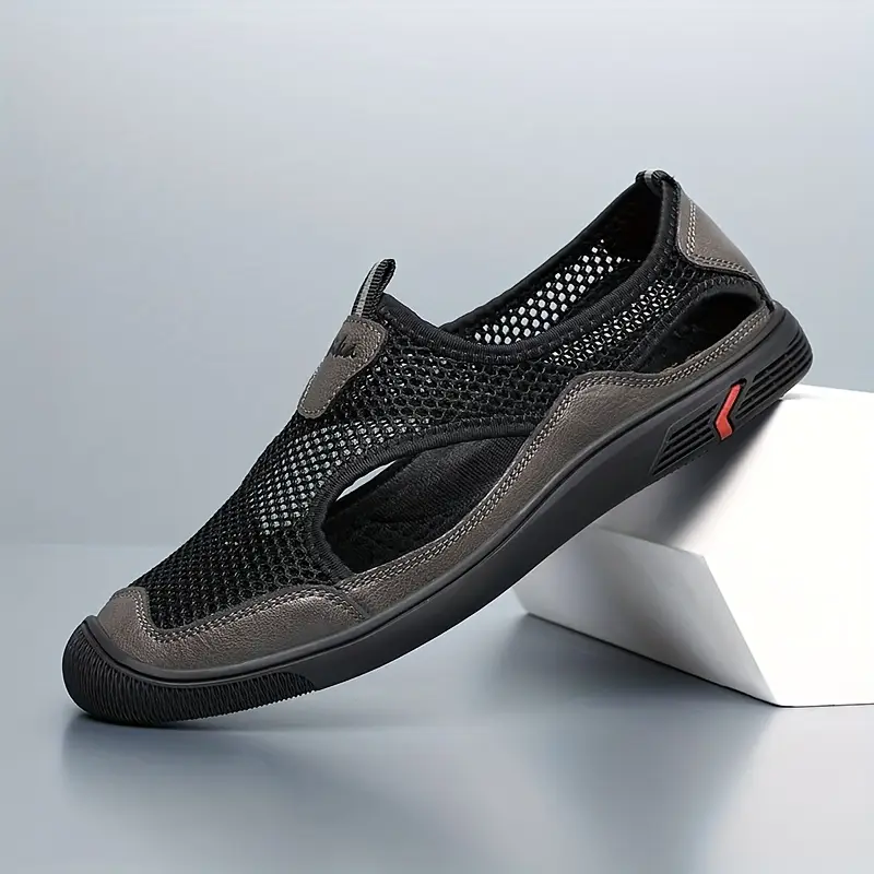 Men's Breathable Mesh Slip-On Hiking Shoes