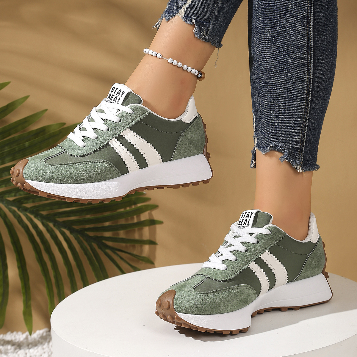 Women's Lace Up Platform Walking Sneaker