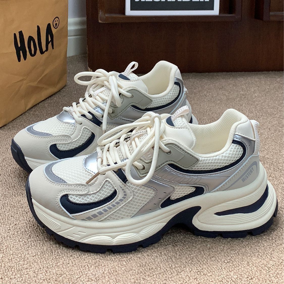 Thick Shoes Casual Sporty Breathable Height Increasing Sneakers