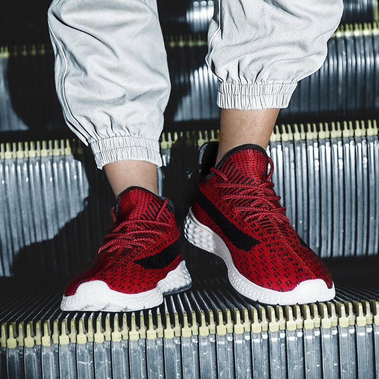 Men's Ultra-Light Fly-Knit Sneakers