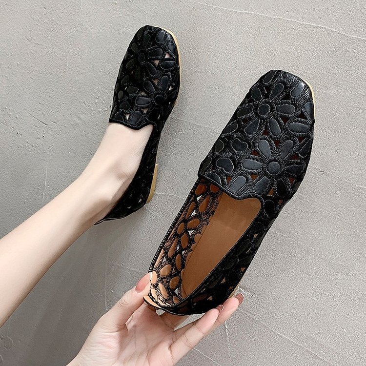 Orthopedic Leather Round Toe Flats