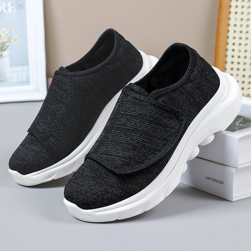 Lightweight Wide Fit Breathable Women's Walking Shoes