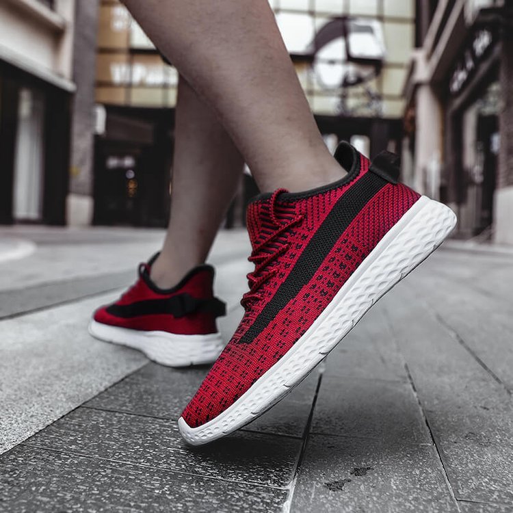 Men's Ultra-Light Fly-Knit Sneakers