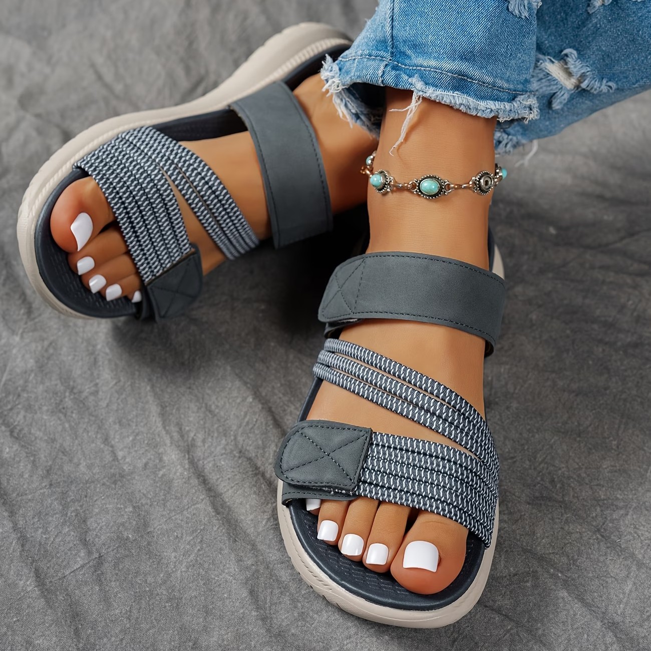 Women's Summer Fashion Sandals - Casual Beach Shoes, Low Heel, Comfortable, Suitable for Outdoor Vacations and Everyday Wear