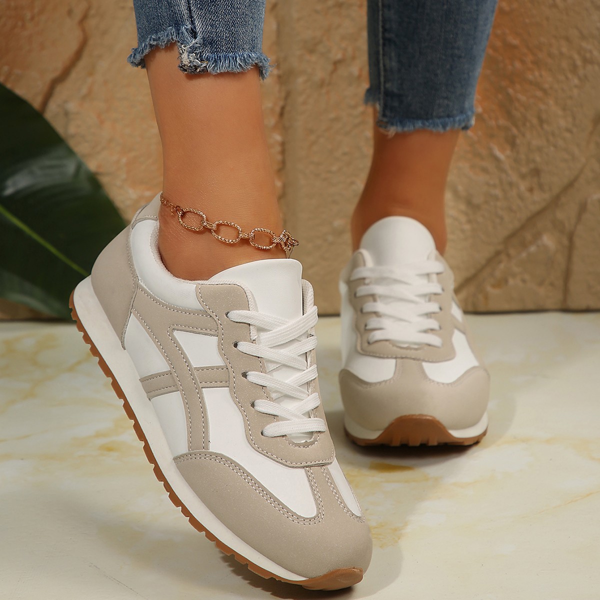 🔥Hot Sale🔥Women's fashionable, lightweight and comfortable casual sneakers - Buy 2 get free shipping