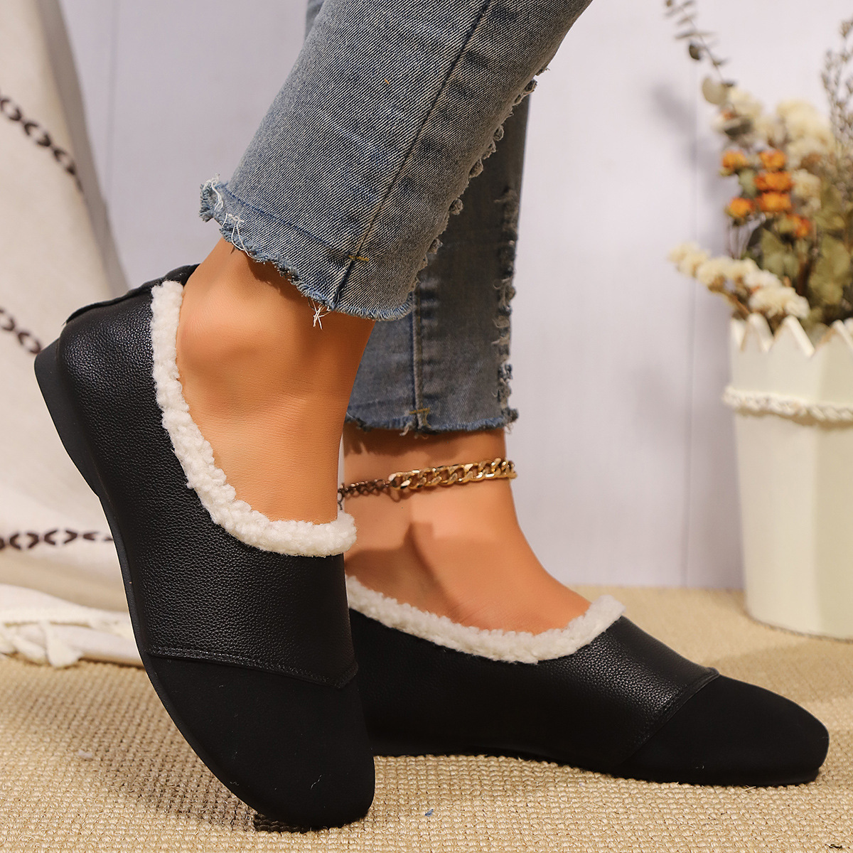 Warm and luxurious winter leather shoes for women