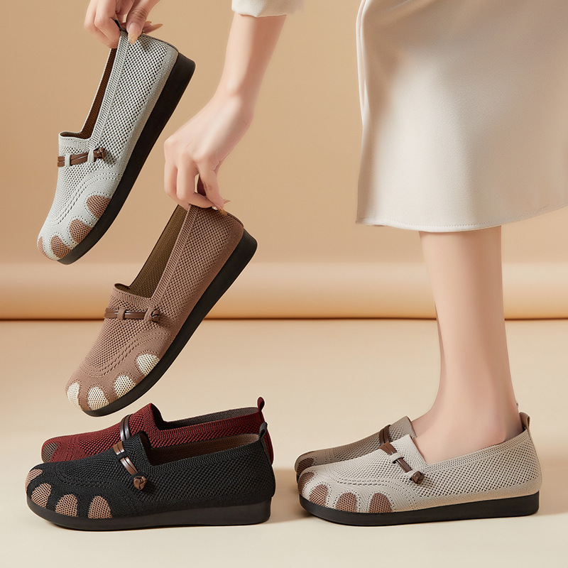 lady's soft sole casual shoes