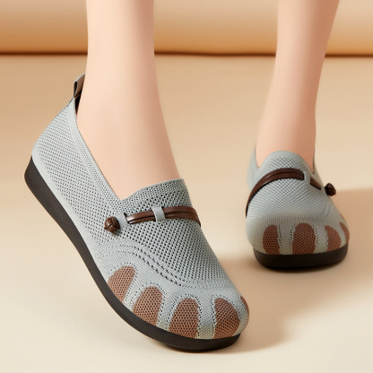 lady's soft sole casual shoes