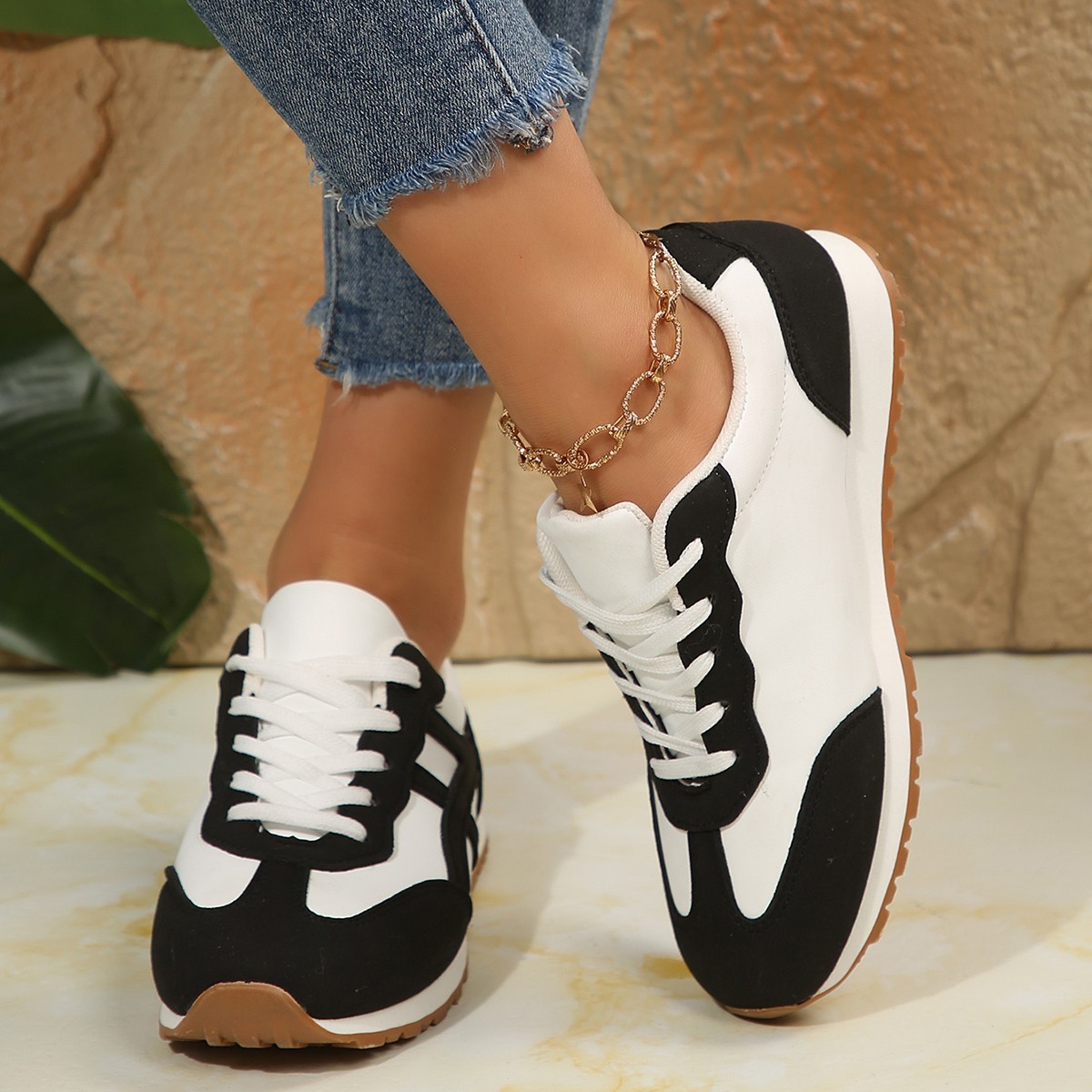 🔥Hot Sale🔥Women's fashionable, lightweight and comfortable casual sneakers - Buy 2 get free shipping