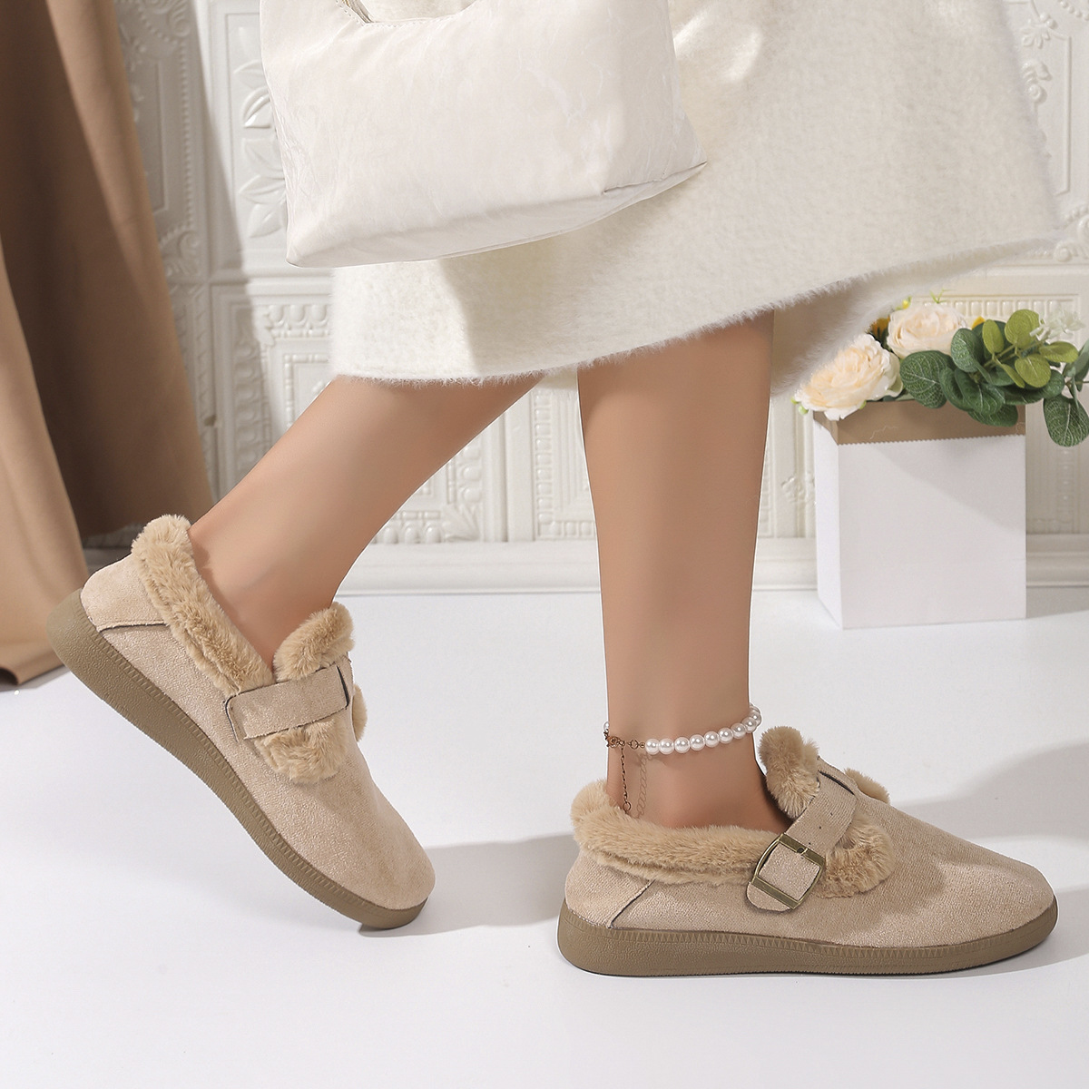 Women's Plush Round Toe Slip-On Flats