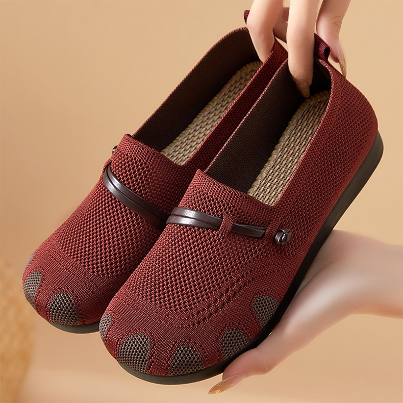 lady's soft sole casual shoes