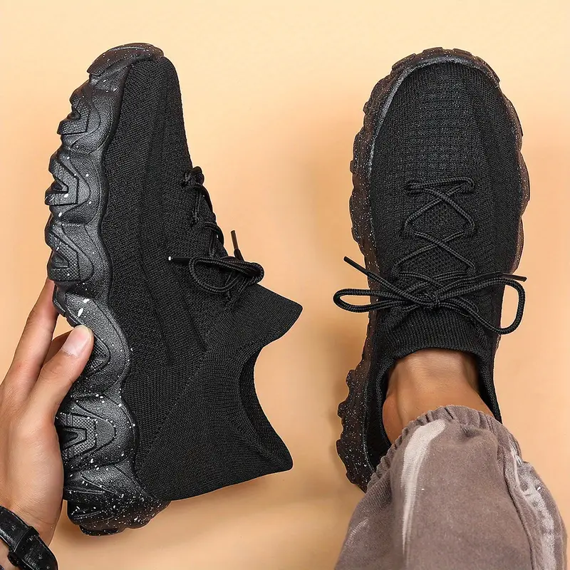 Men's knitted breathable and comfortable non-slip lace-up sneakers