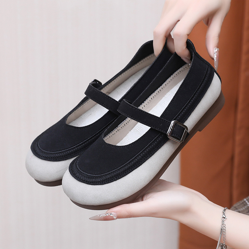 2025 Spring and Autumn Soft Sole Slip-on Walking Shoes