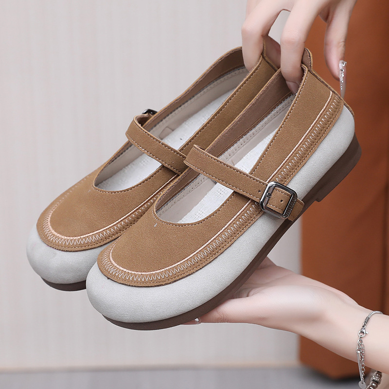 2025 Spring and Autumn Soft Sole Slip-on Walking Shoes