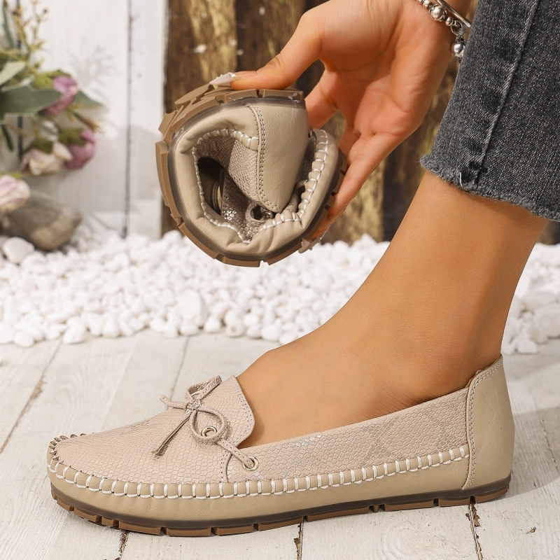 🔥Last Day Promotion 50% OFF - Women's Comfortable Soft Vintage Style Leather Flat Loafers