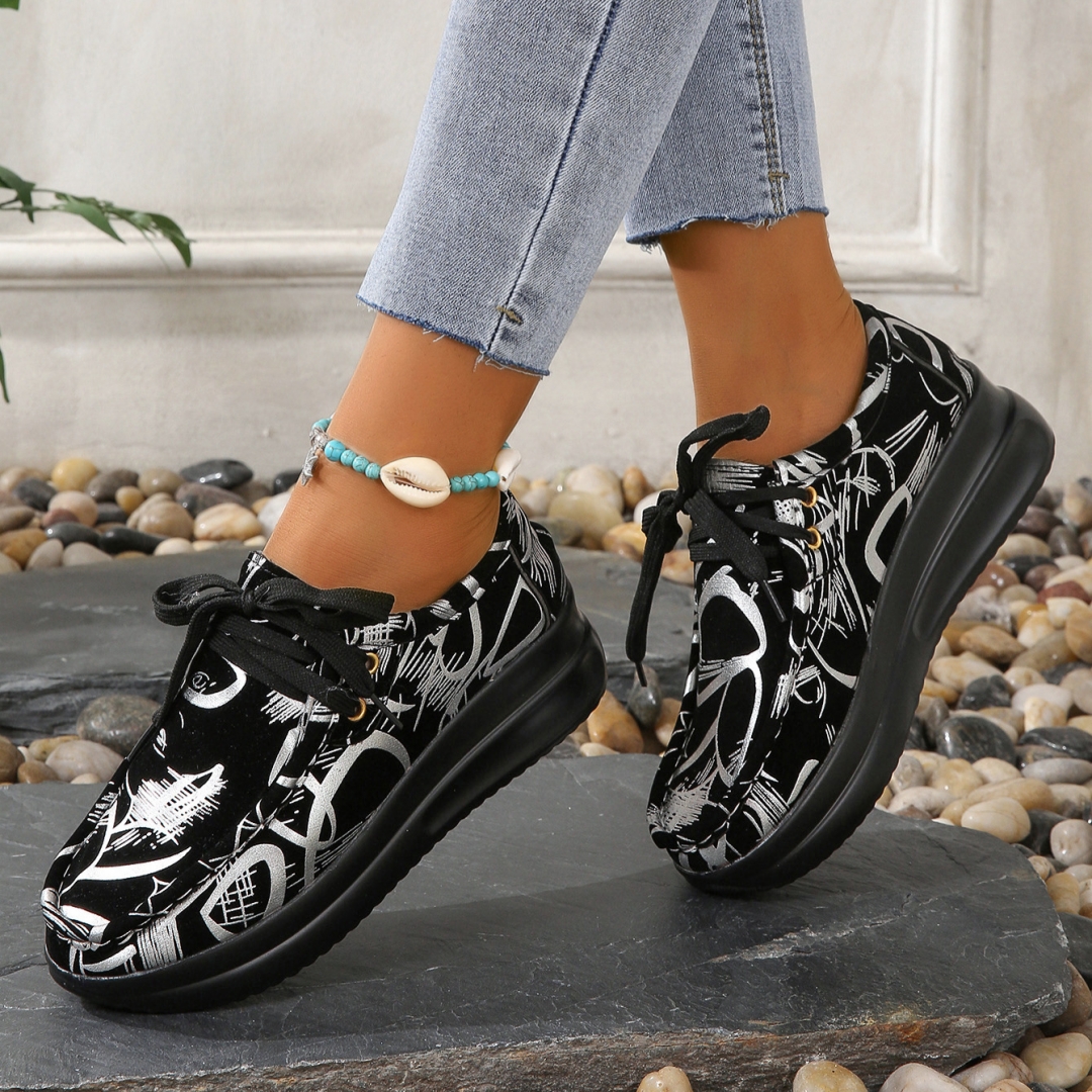 2025 new lace-up thick-soled casual shoes