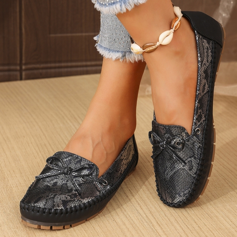 🔥Last Day Promotion 50% OFF - Women's Comfortable Soft Vintage Style Leather Flat Loafers