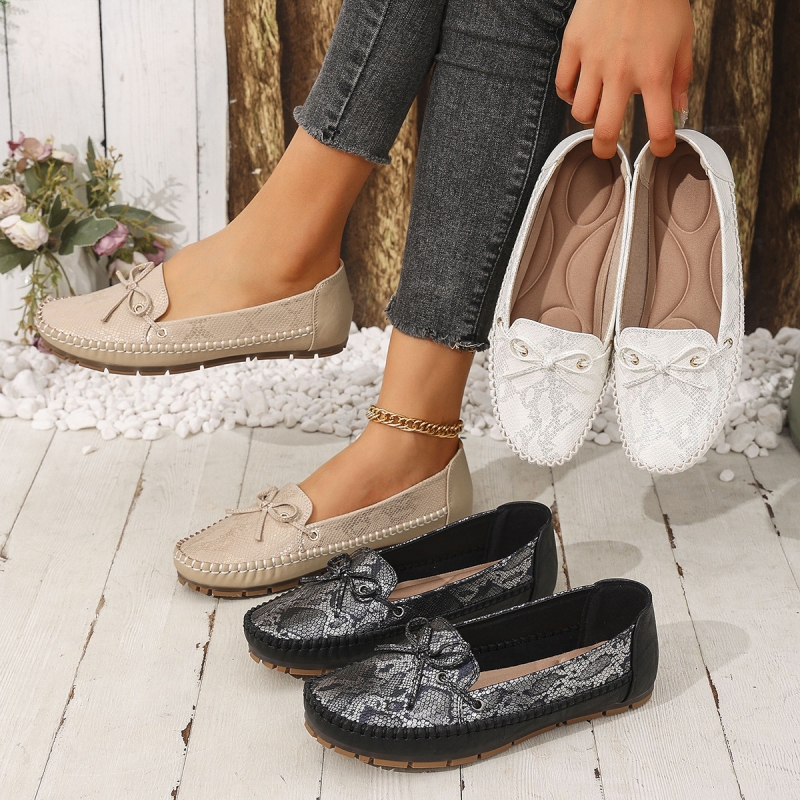 🔥Last Day Promotion 50% OFF - Women's Comfortable Soft Vintage Style Leather Flat Loafers