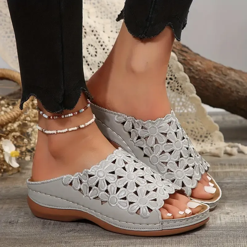 🔥Hot sale🔥Ladies lightweight and comfortable slippers