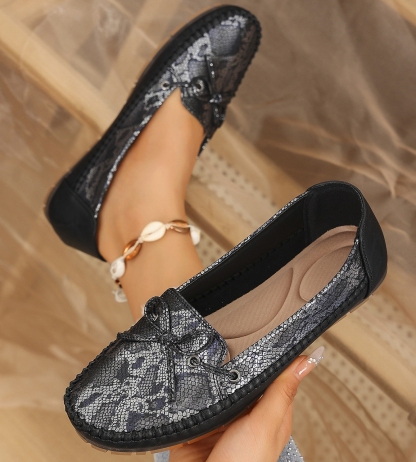 🔥Last Day Promotion 50% OFF - Women's Comfortable Soft Vintage Style Leather Flat Loafers